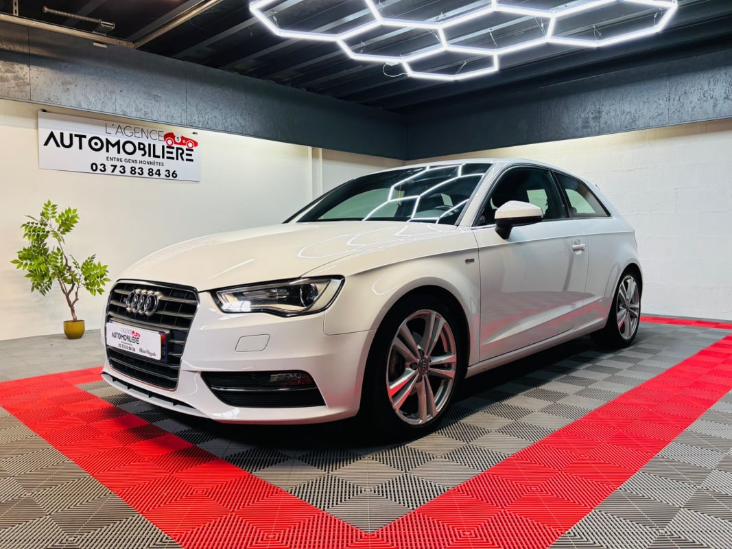 Audi A3 Sportback 2.0 TDI 140 S LINE — 1