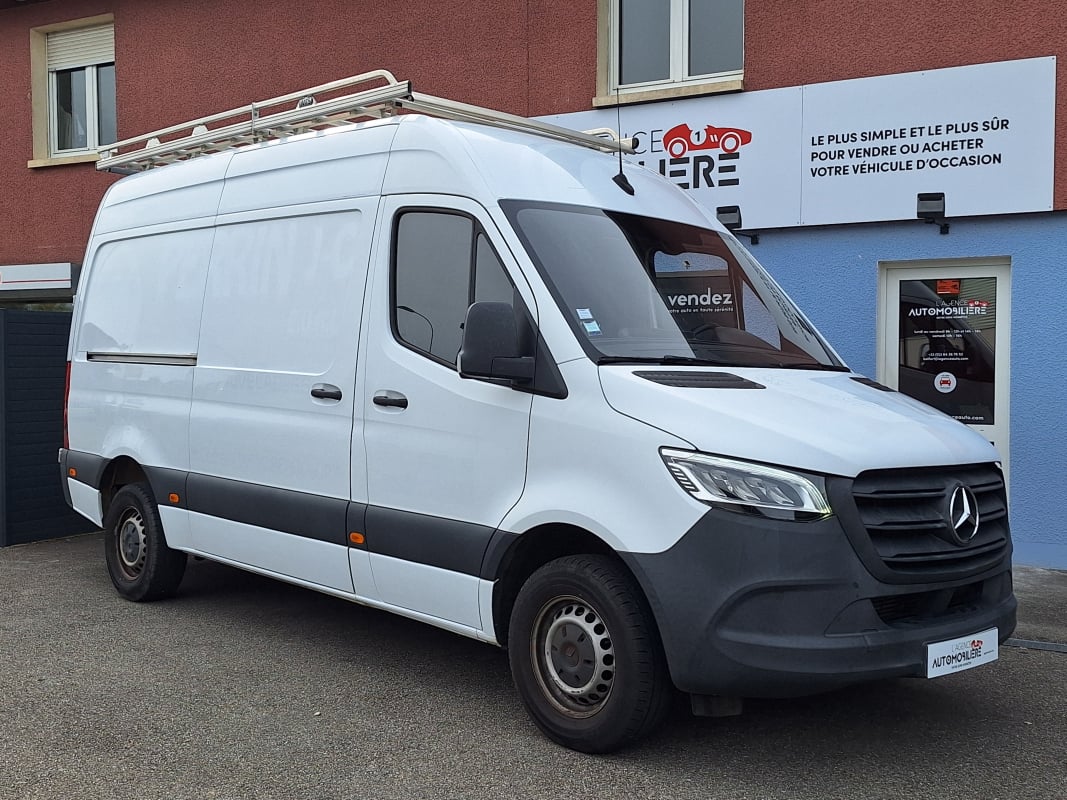 Mercedes-Benz Sprinter FOURGON 319 CDI 37 3.5T PROPULSION — 1