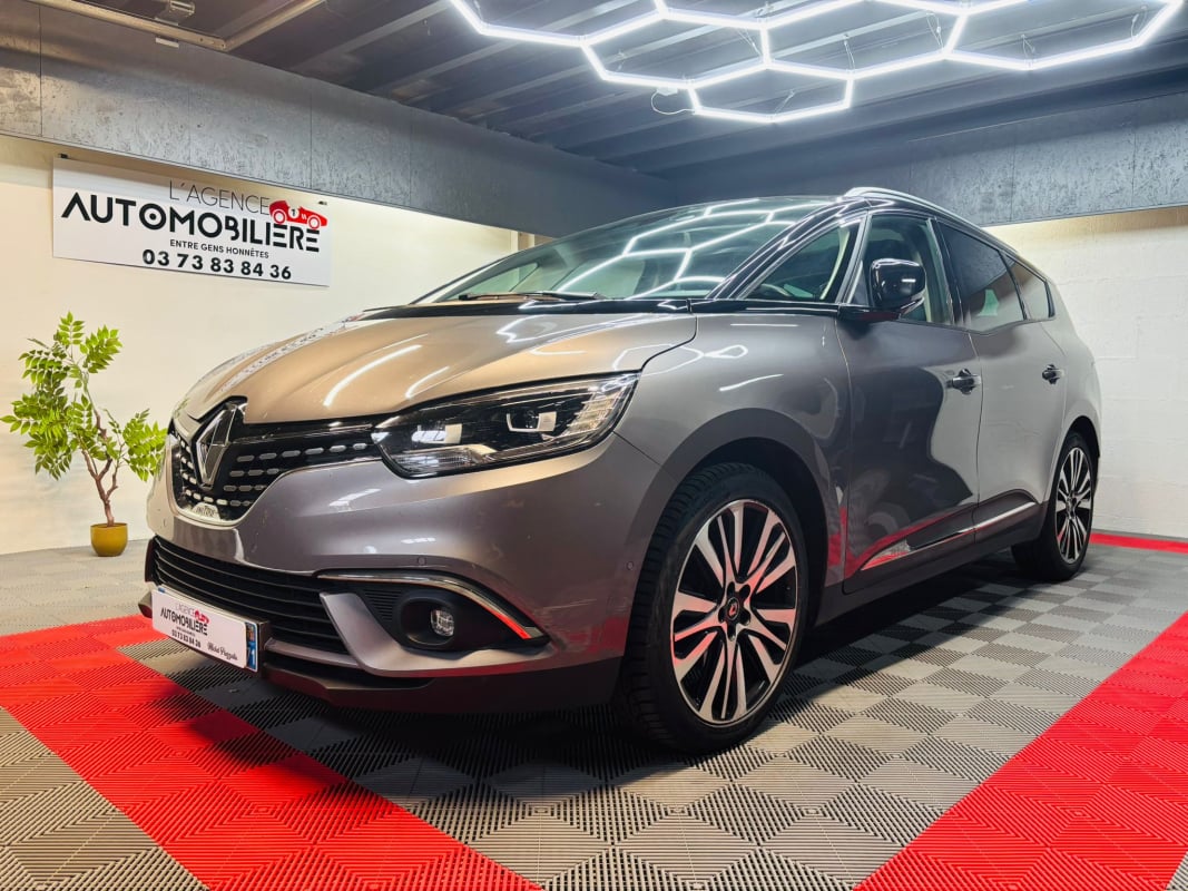 Renault Grand Scenic IV 1.3 TCE 160 FAP 7PL INITIALE PARIS EDC — 1