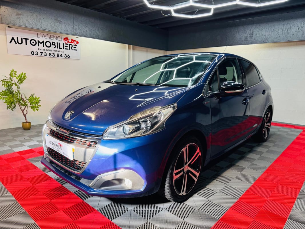 Peugeot 208 1.6 BLUEHDI 100ch GT LINE 5P — 1