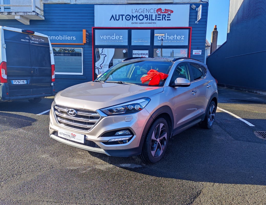 Hyundai Tucson 1.7 CRDi 140 ch DCT BVA 2WD EXECUTIVE (Toit Ouvrant) — 1