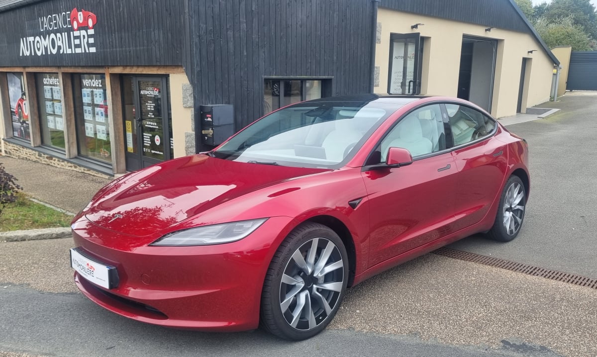 Tesla Model 3 HIGHLAND 346 GRANDE AUTONOMIE AWD 75KW Phase 3 — 1