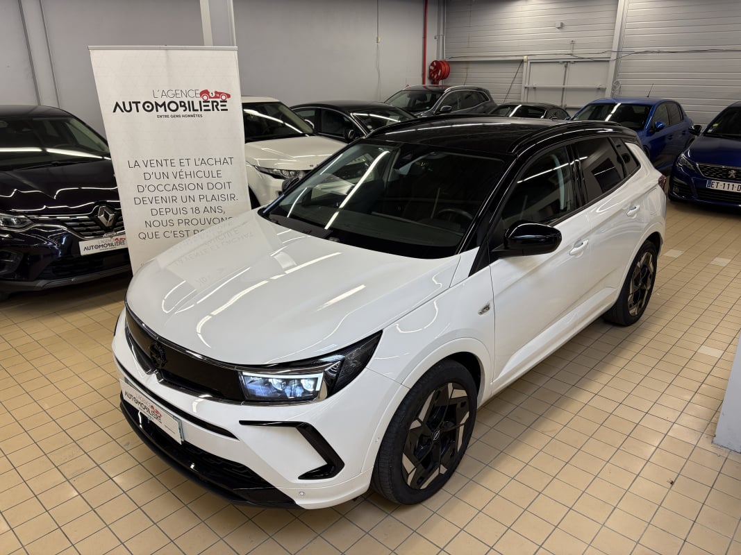 Opel Grandland X 1.6 HYBRID 300 AWD GSE BVA8 — 2