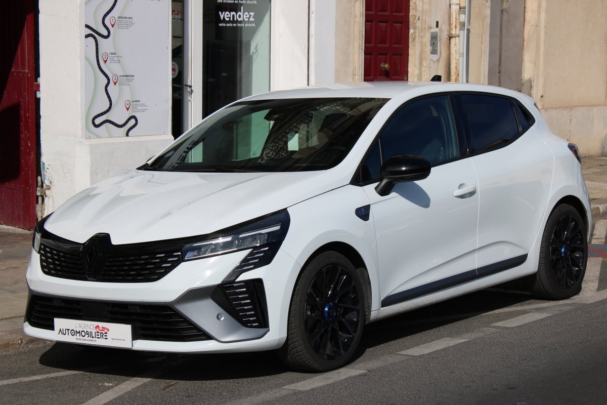 Renault Clio V 1.6 E-TECH 145CH FULL-HYBRID ESPRIT ALPINE ( 1ère main, Caméra de recul, CarPlay... ) — 1