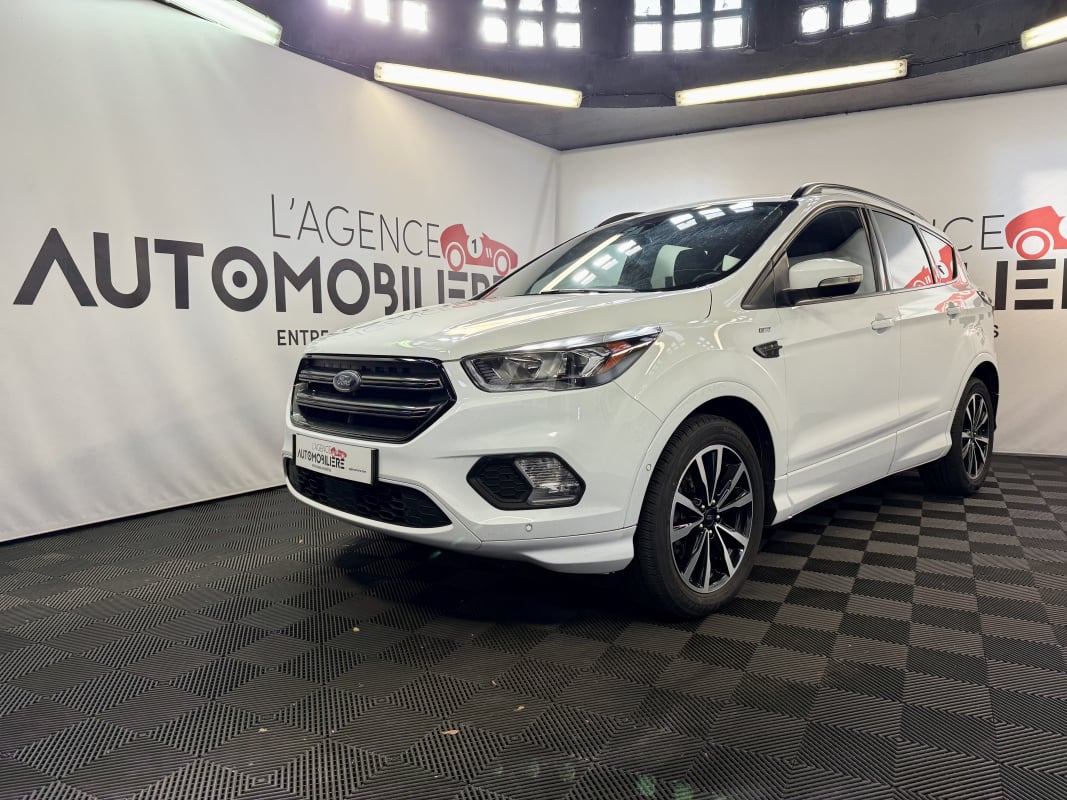 Ford Kuga 2.0 TDCI 150 S&S 4X2 ST-LINE — 1