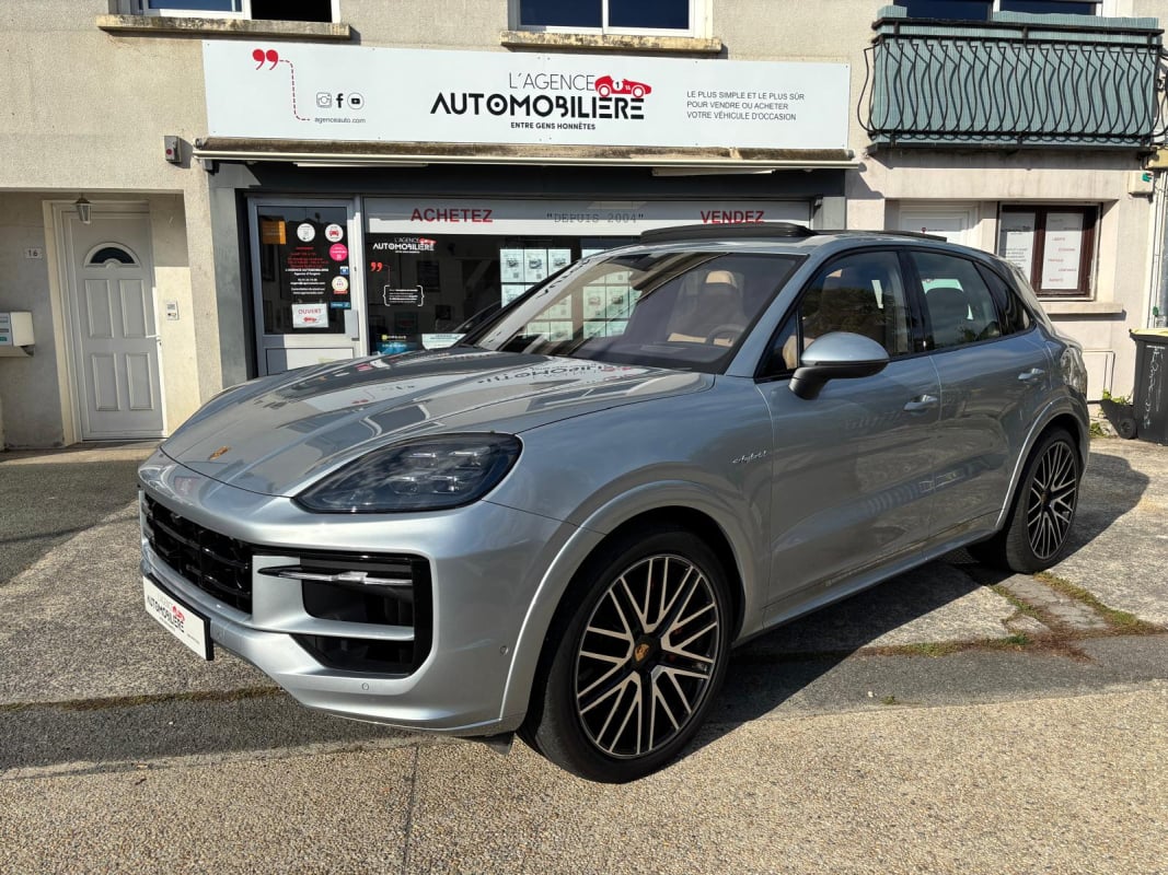 Porsche Cayenne S E-Hybrid 3.0 V6 519 cv BVA8 AWD - Toutes options - 1ère main — 1