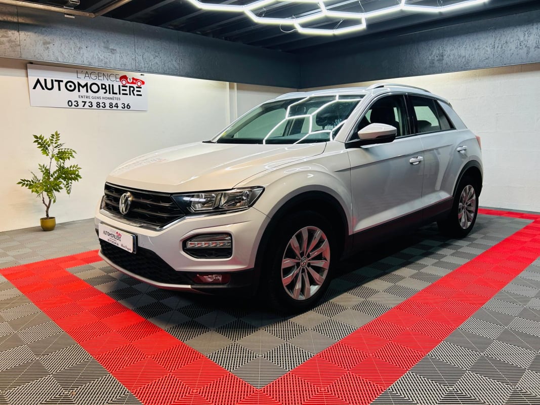 Volkswagen T-roc 1.6 TDI 115cv Lounge Business — 1