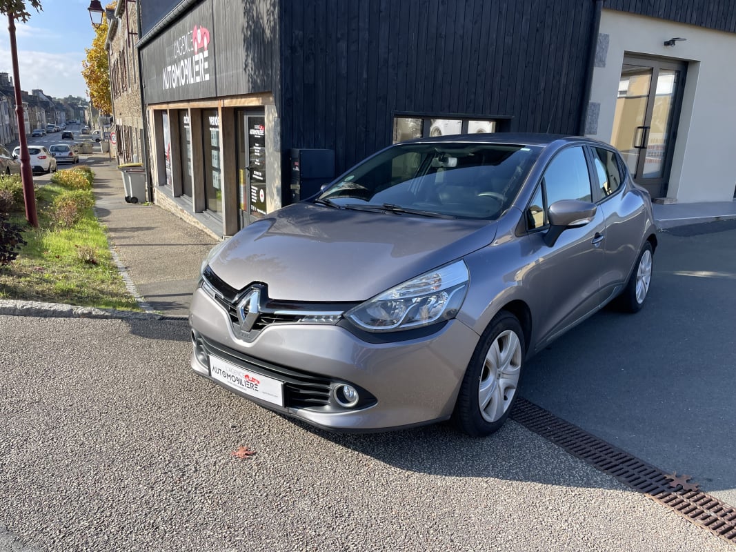 Renault Clio 1.5 DCI 75 CH ZEN eco 95g 5 PORTES — 1