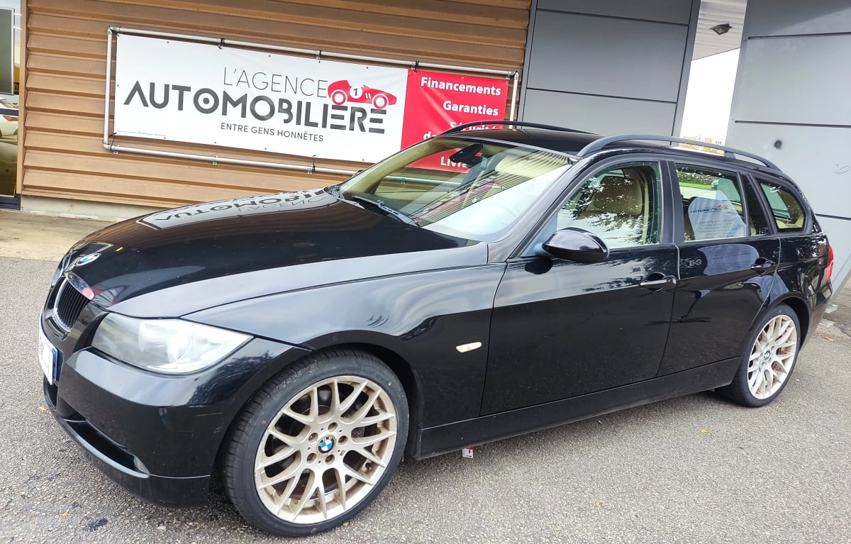 BMW Série 3 Touring 2.0 318D 120 CONFORT — 1