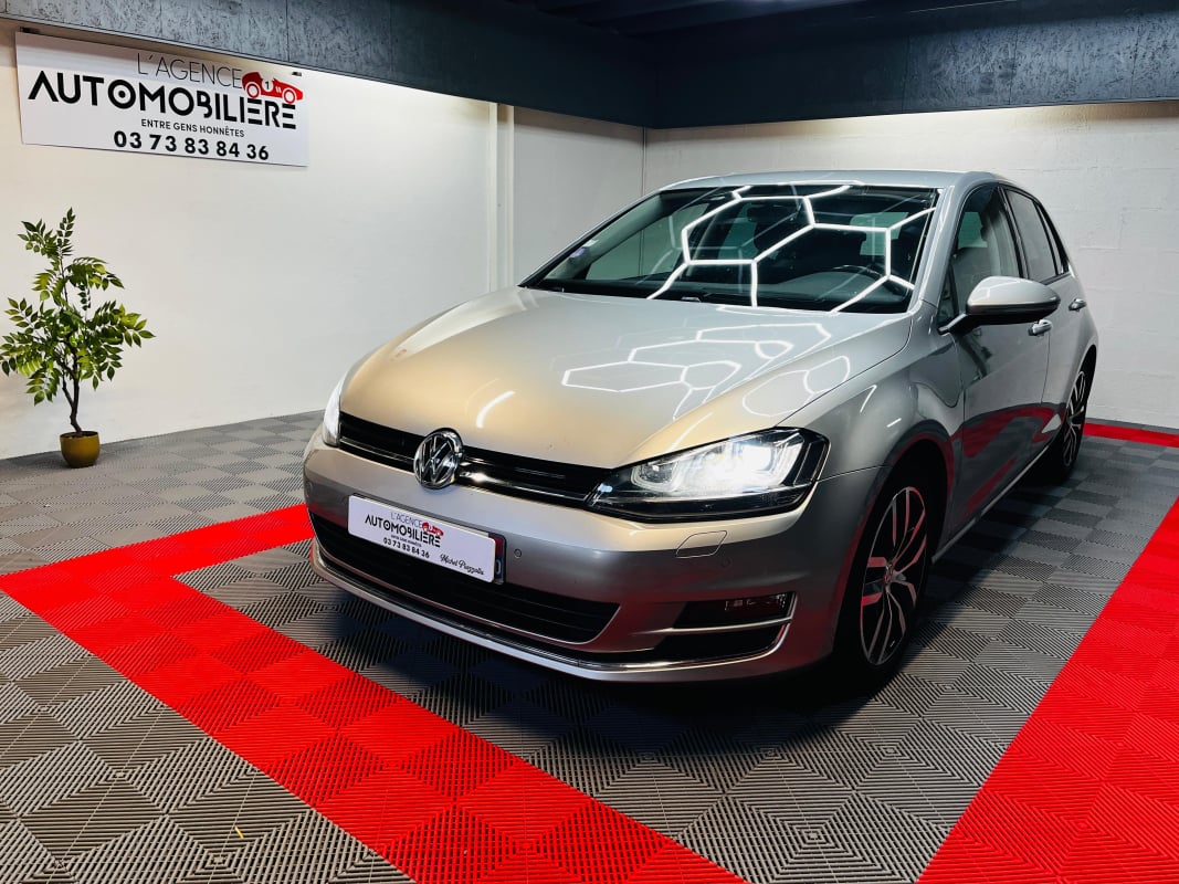 Volkswagen Golf VII Phase 1 1.2 TSI Blue Motion Technology Match S&S — 1