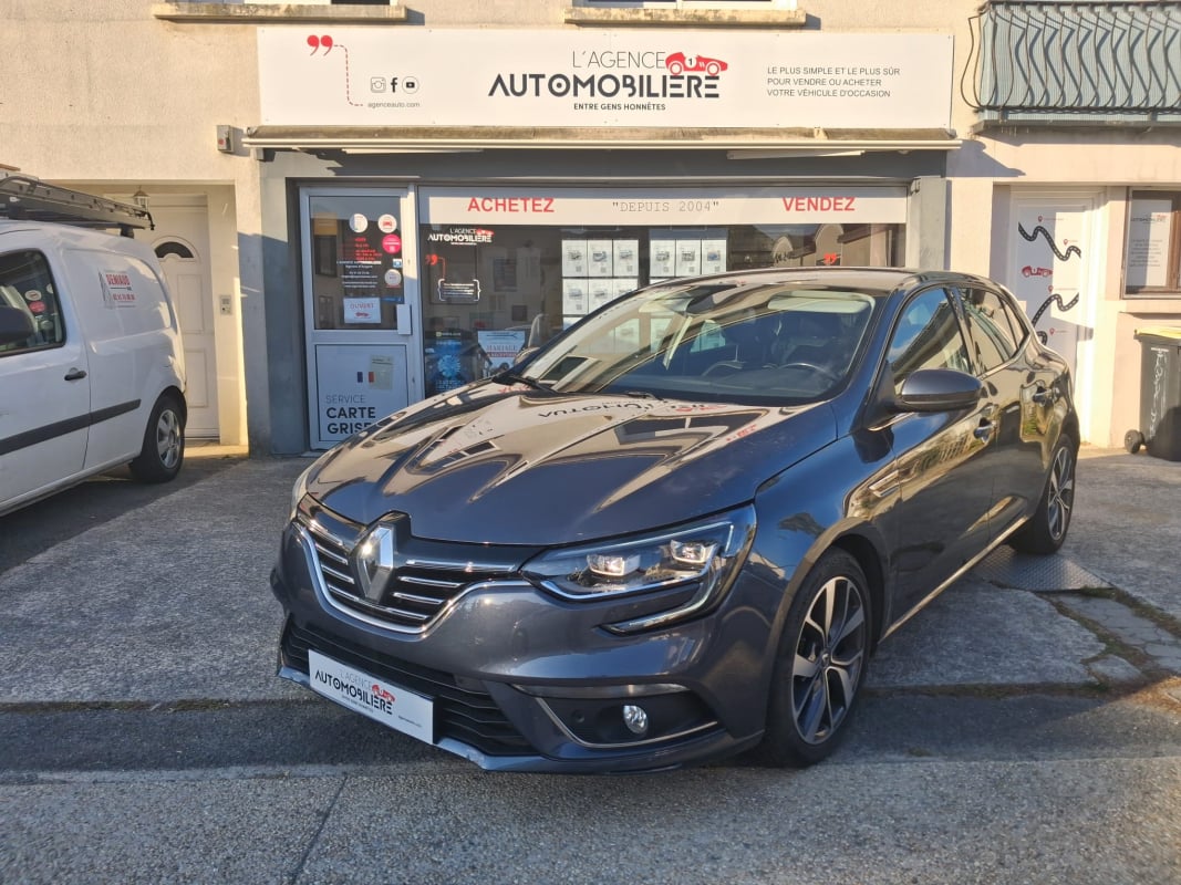 Renault Megane IV TCe 130cv EDC7 - Intens — 1