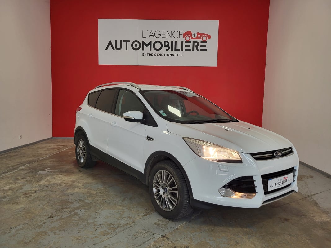 Ford Kuga 2.0L TDCI 140 FAP 4X4 BOITE AUTO POWERSHIFT TITANIUM — 1