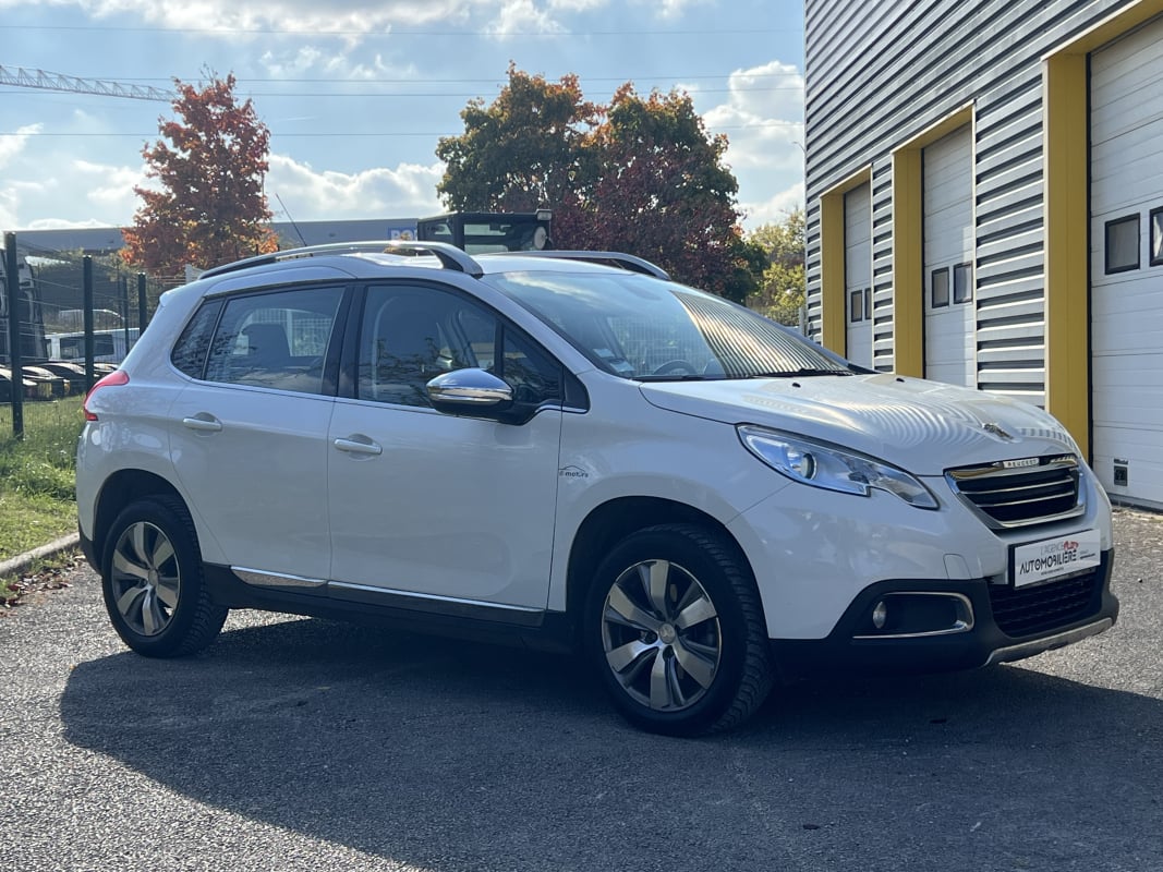 Peugeot 2008 1.6 Bluehdi 120CV Allure Courroie + Réservoir AD Blue changés — 1