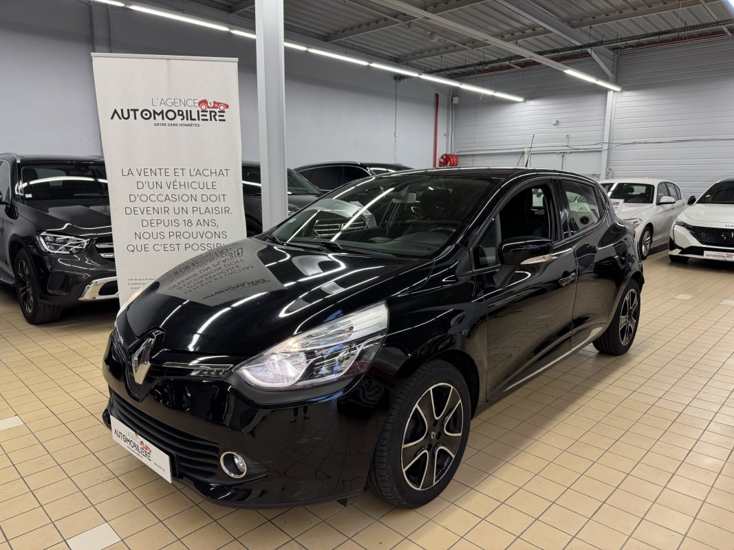 Renault Clio IV 0.9 TCE 90 INTENS — 1