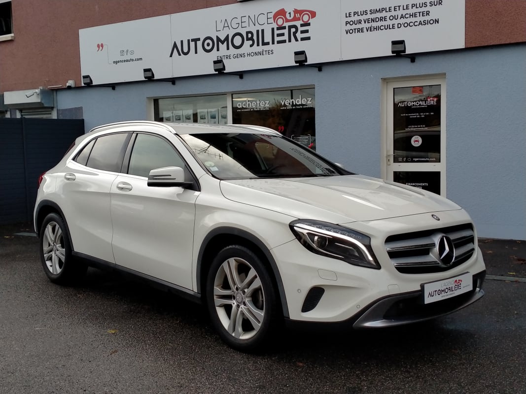 Mercedes-Benz Classe GLA 200 CDI 136 CH SENSATION — 1