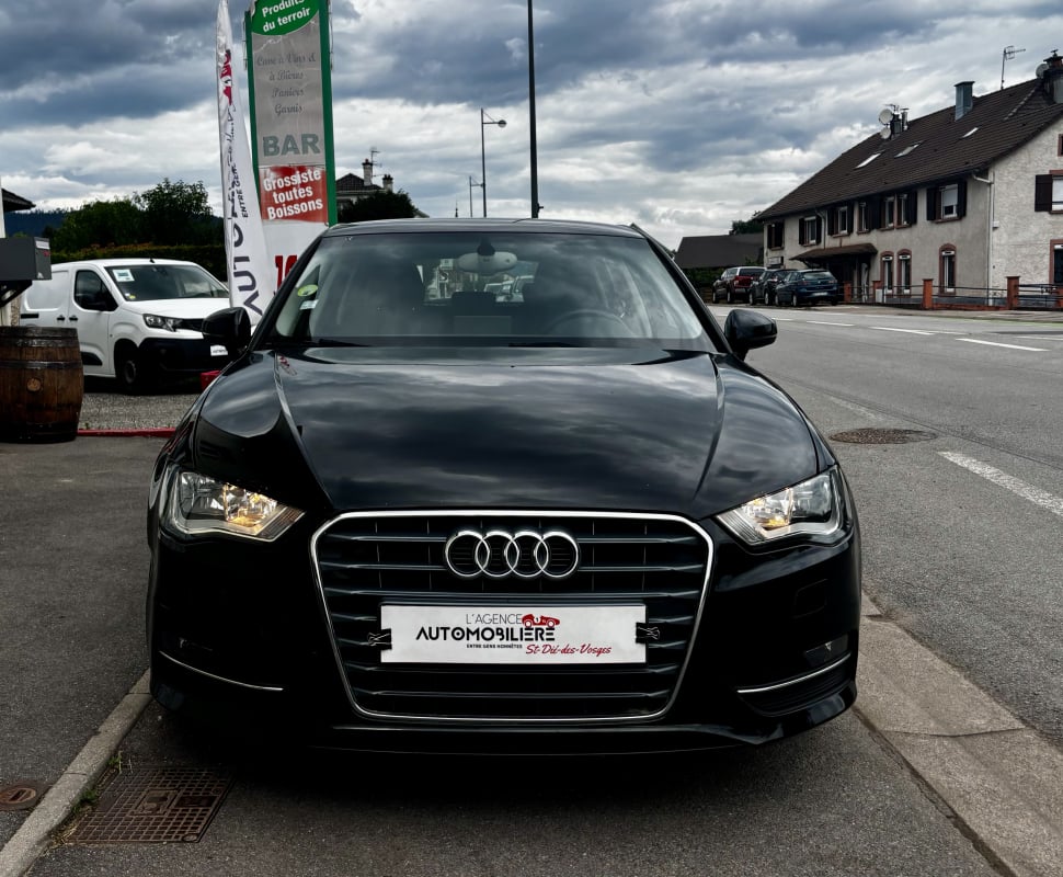 Audi A3 Sportback 2.0 TDi 150 ch AMBITION Première main — 2