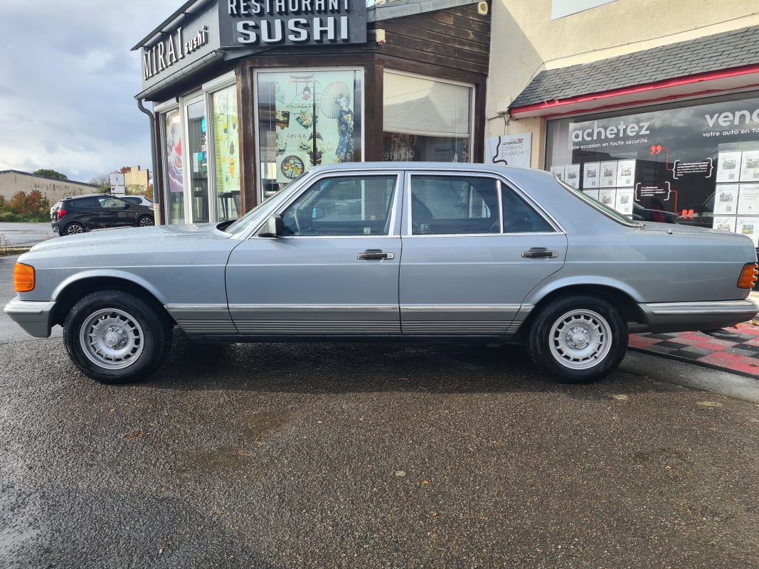 Mercedes-Benz 280 2,7 185 SE BVA3 — 2