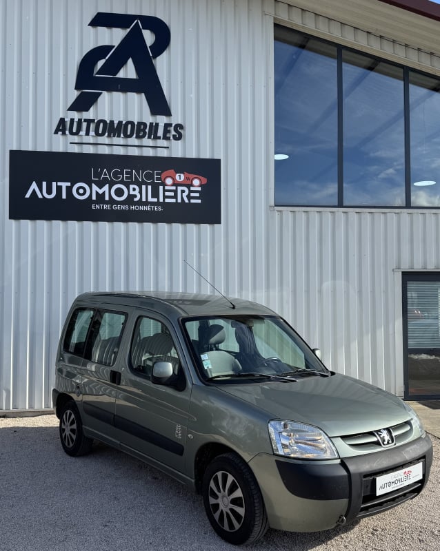 Peugeot Partner 1.6 HDI - 75cv TOTEM + 2 PNEUS MONTÉS — 1