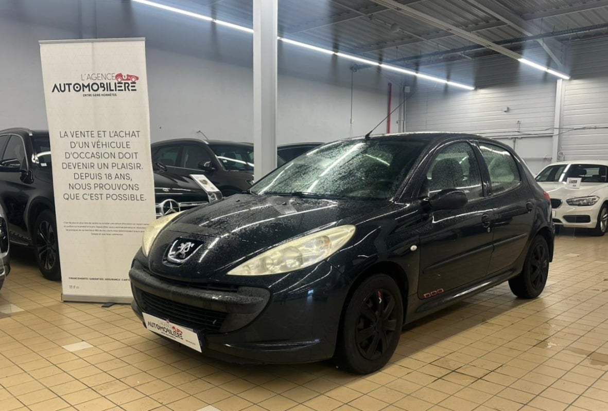 Peugeot 206+ 1.4 HDI 70ch FAP BLUE LION URBAN 4.0 CV — 1