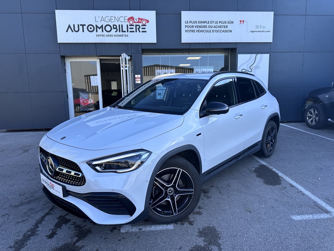 Mercedes-Benz Classe GLA 250 e 8G-DCT AMG LINE BURMESTER — 1