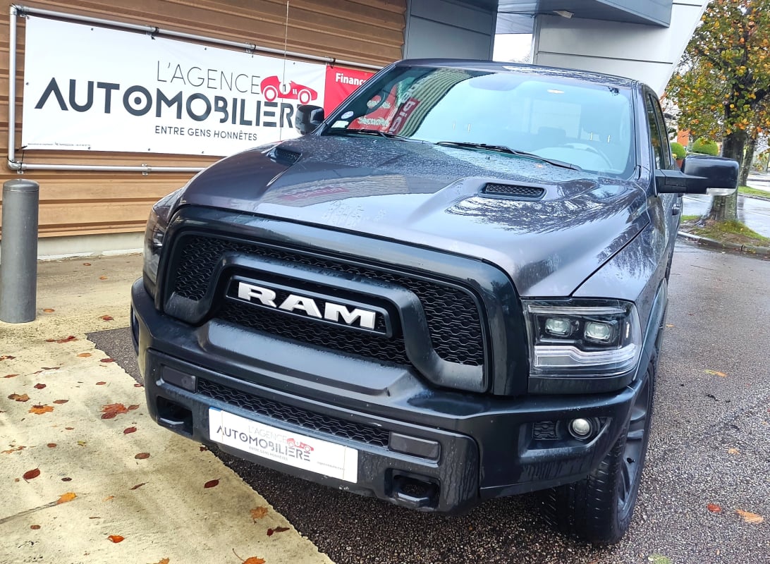Dodge Ram 1500 CREW CAB 5.7 395 BIGHORN 4WD BVA — 1