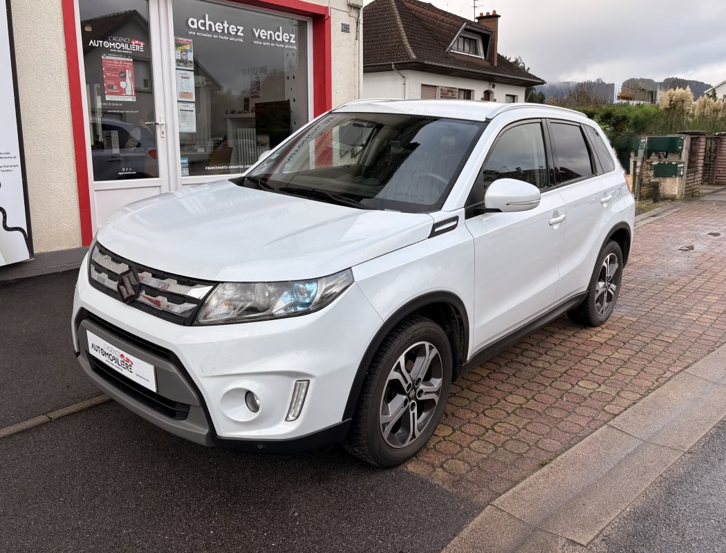 Suzuki Vitara 1.6 VVT 4X2 120 ch PACK Attelage amovible — 1
