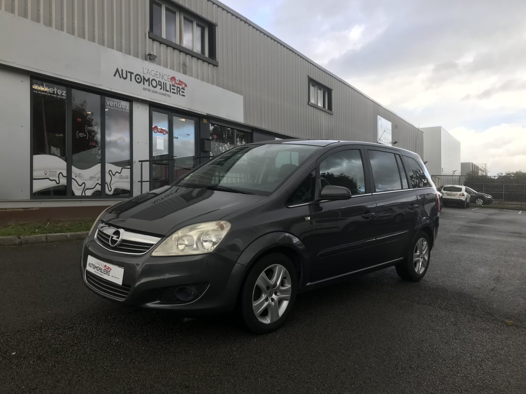 Opel Zafira 1.9 CDTI DPF 100 cv LIMITED 7 PLACES — 1
