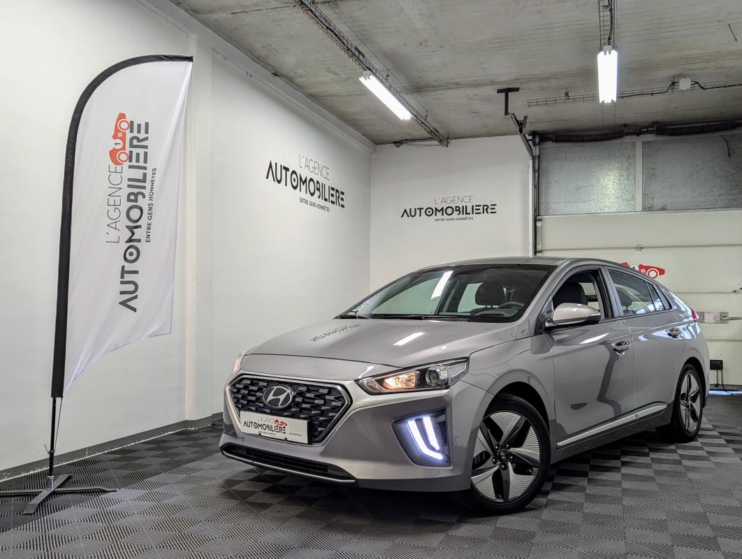 Hyundai IONIQ (2) 1.6 HYBRID 141 BUSINESS + TVA RECUPERABLE — 1