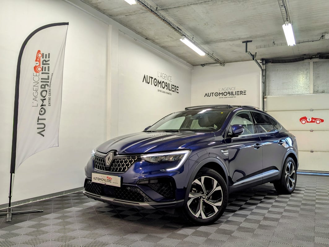 Renault Arkana (2) 1.6 E-TECH 145 TECHNO EDC + TOIT OUVRANT — 1