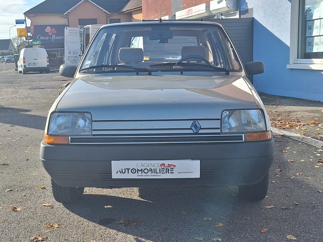 Renault Super 5 gtr 5p — 2