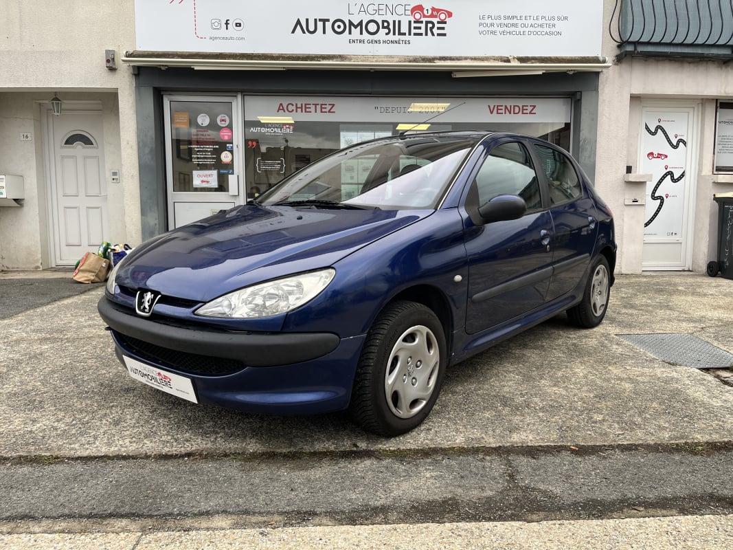 Peugeot 206 1.4 HDi 68cv Distribution à jour — 1