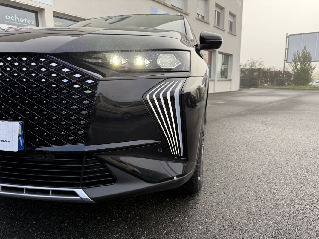 DS DS7 1.6 HYBRIDE RECHARGEABLE E-TENSE 225 EDITION FRANCE — 40