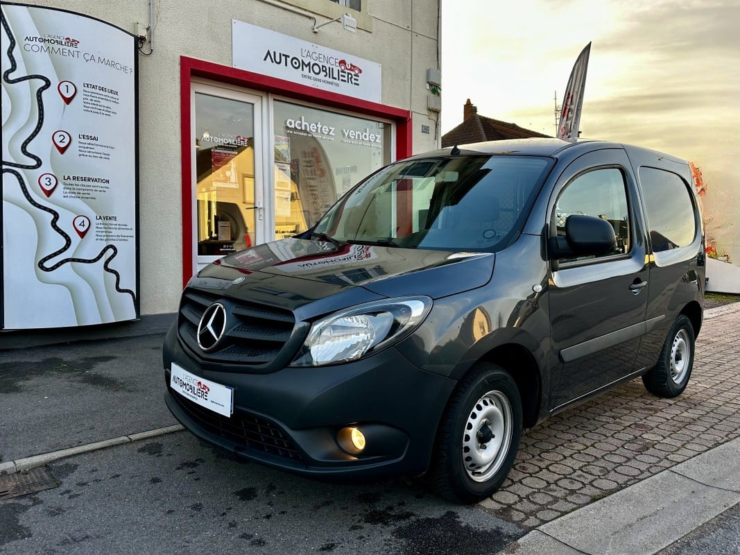 Mercedes-Benz Citan Compact 109 1.5 CDI 90 ch — 1