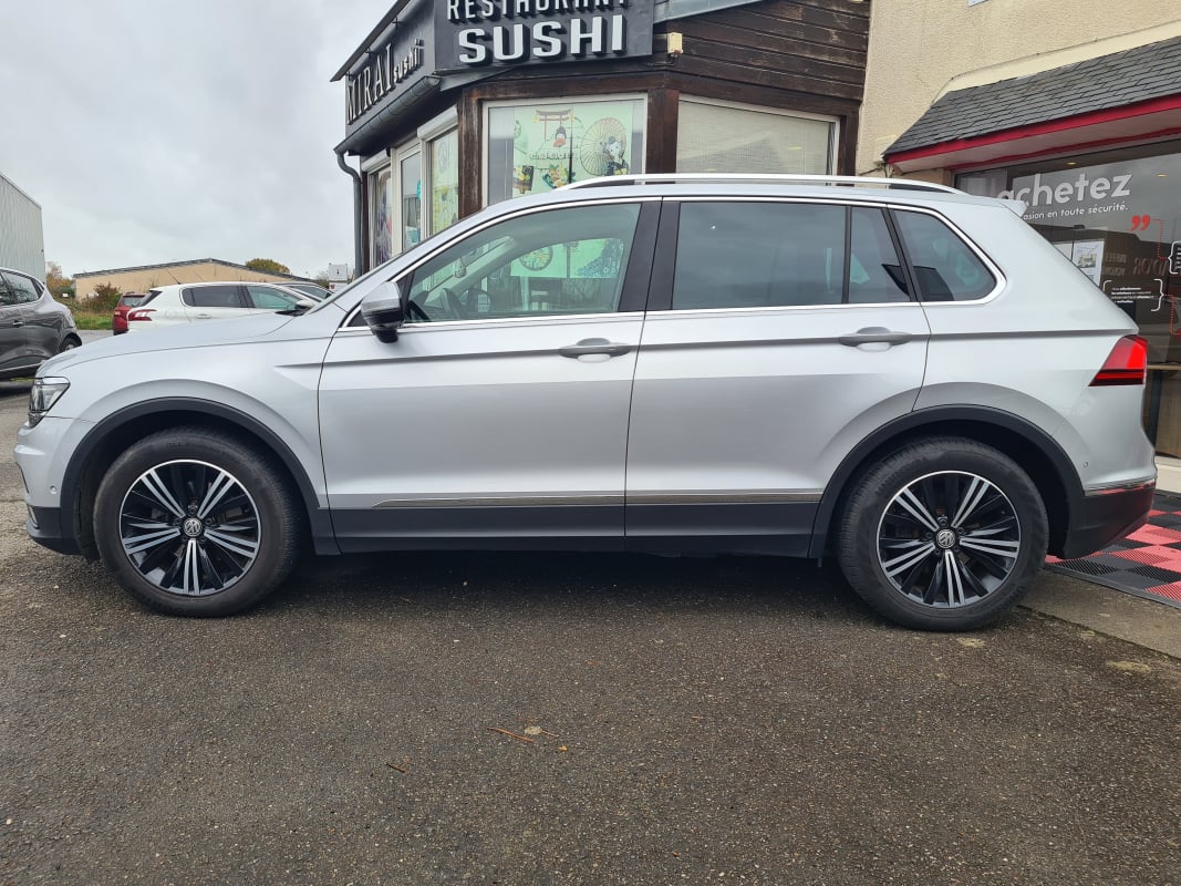 Volkswagen Tiguan II 2.0 TDI 150 BLUEMOTION CARAT EXCLUSIVE DSG7 — 2