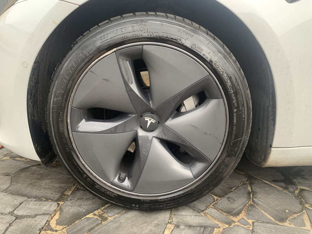 Tesla Model 3 DUAL MOTOR 9CV AWD 75 KWH — 19