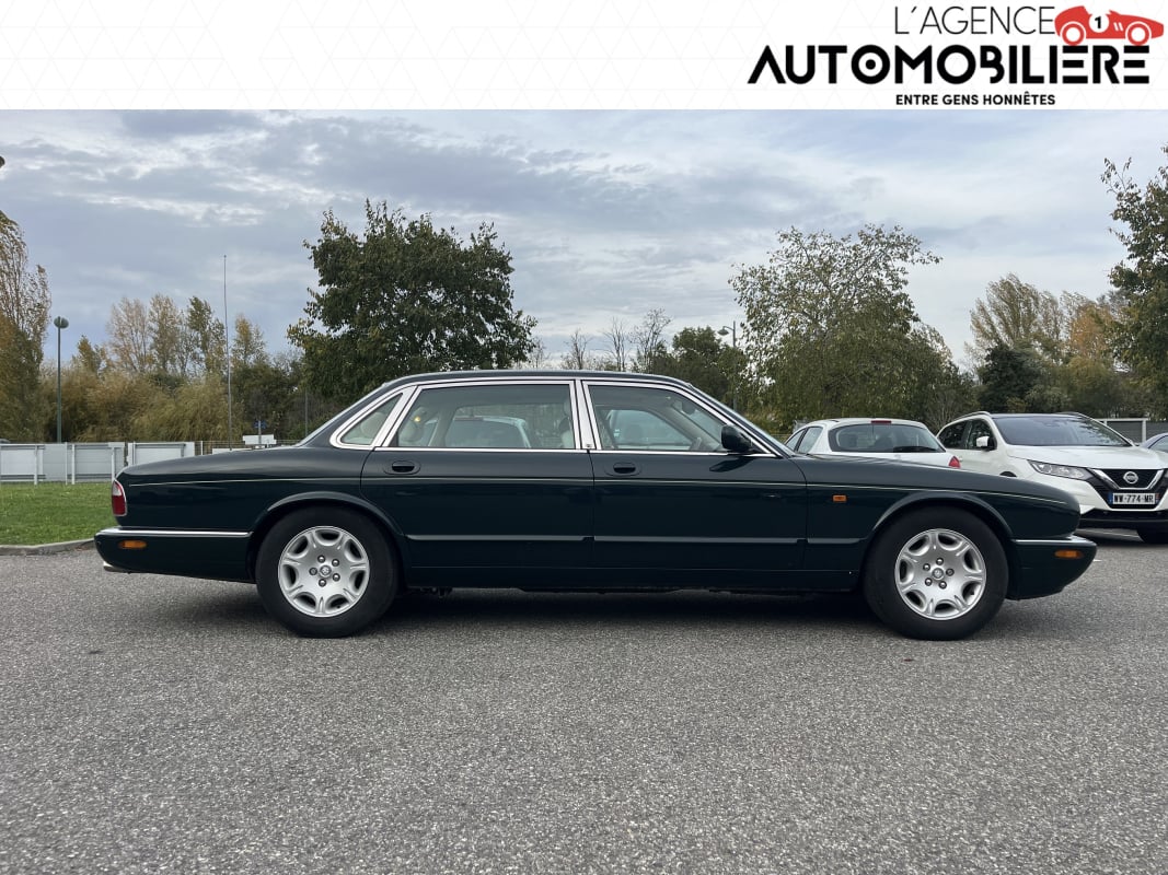Jaguar XJ 4.0 V8 284cv Sovereign (XJ84) - Faible kilométrage — 2
