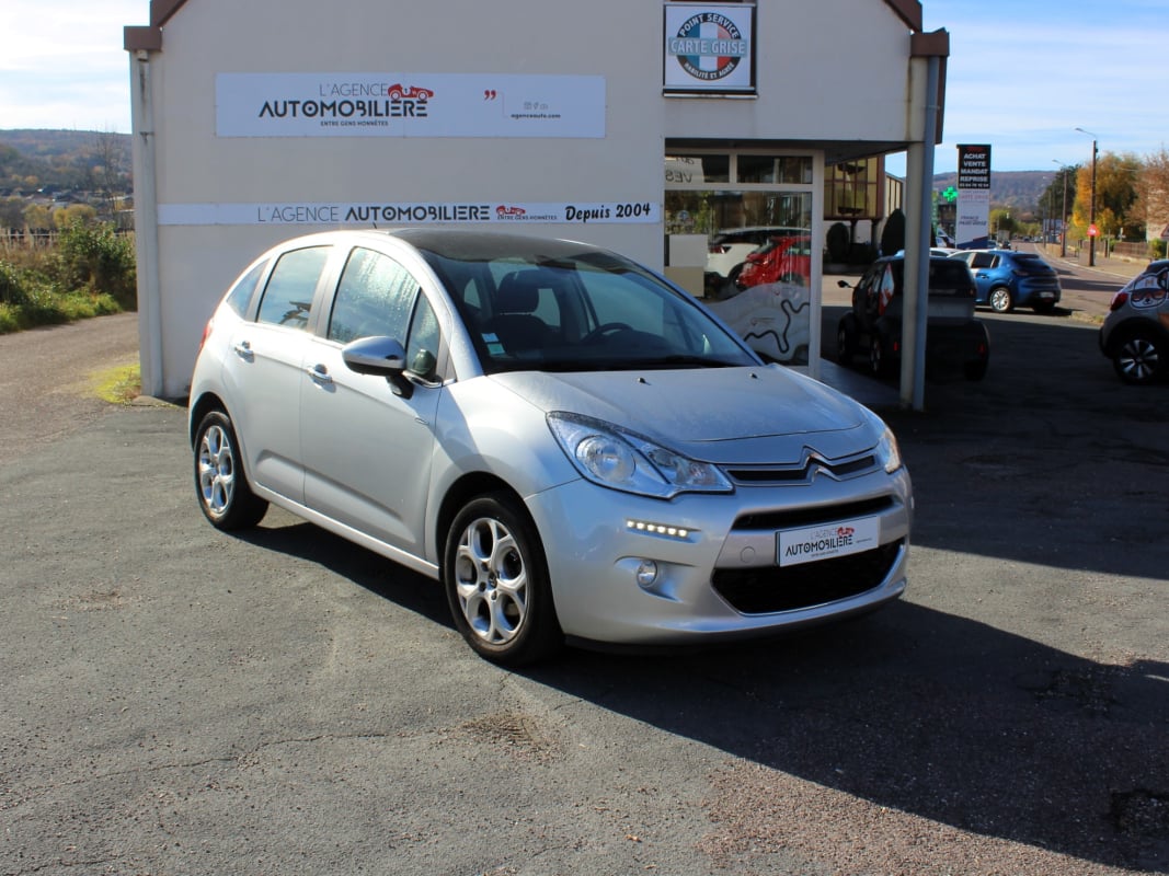 Citroen C3 1.2 L Exclusive PREMIERE MAIN 27000 KM — 1