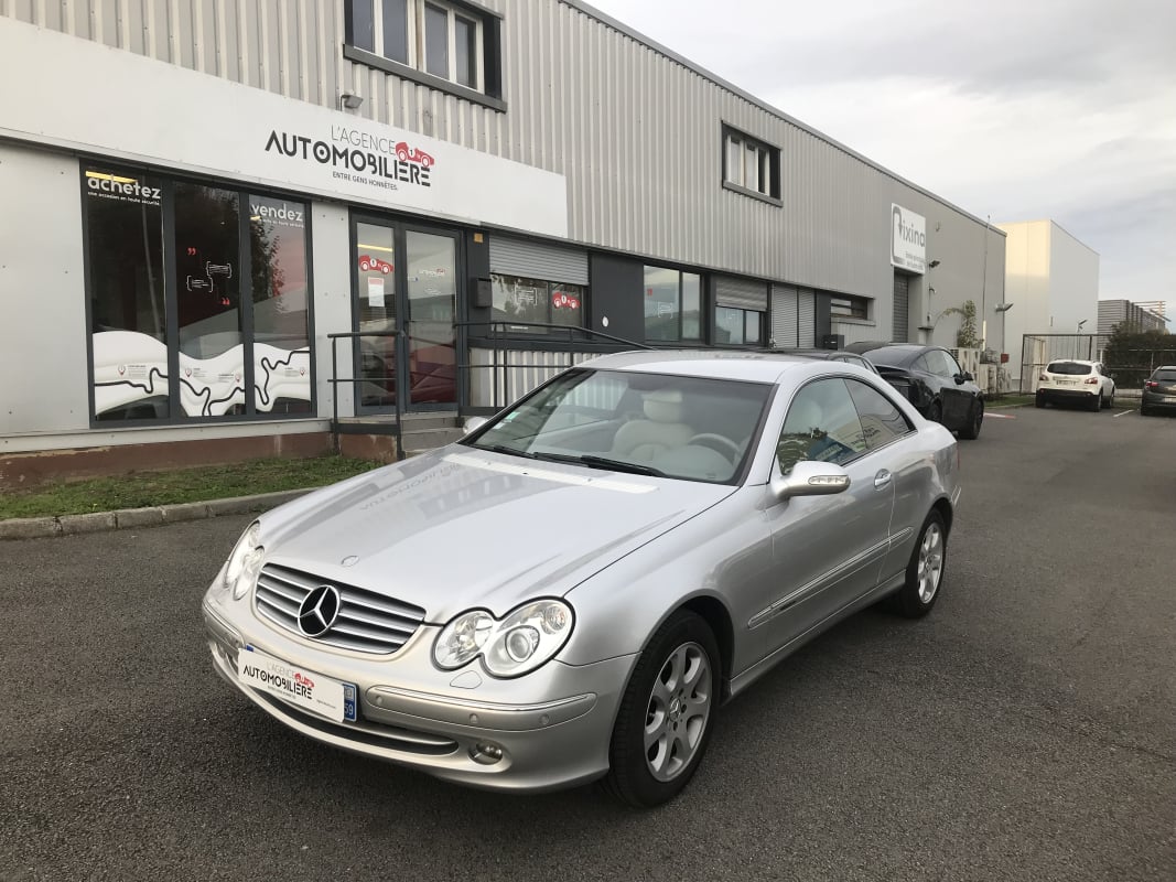 Mercedes-Benz CLK Coupé 240 2.6 i V6 18V 170 cv Boîte auto — 1