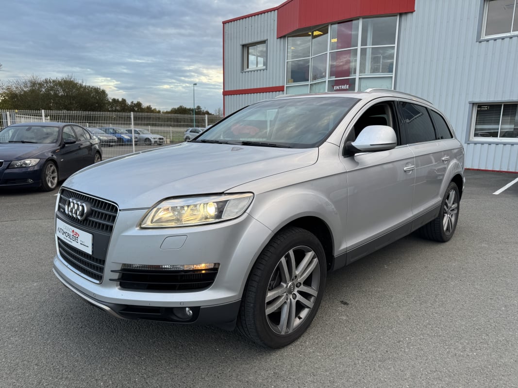 Audi Q7 3.0 TDi V6 QUATTRO TIPTRONIC6 233 AVUS — 1