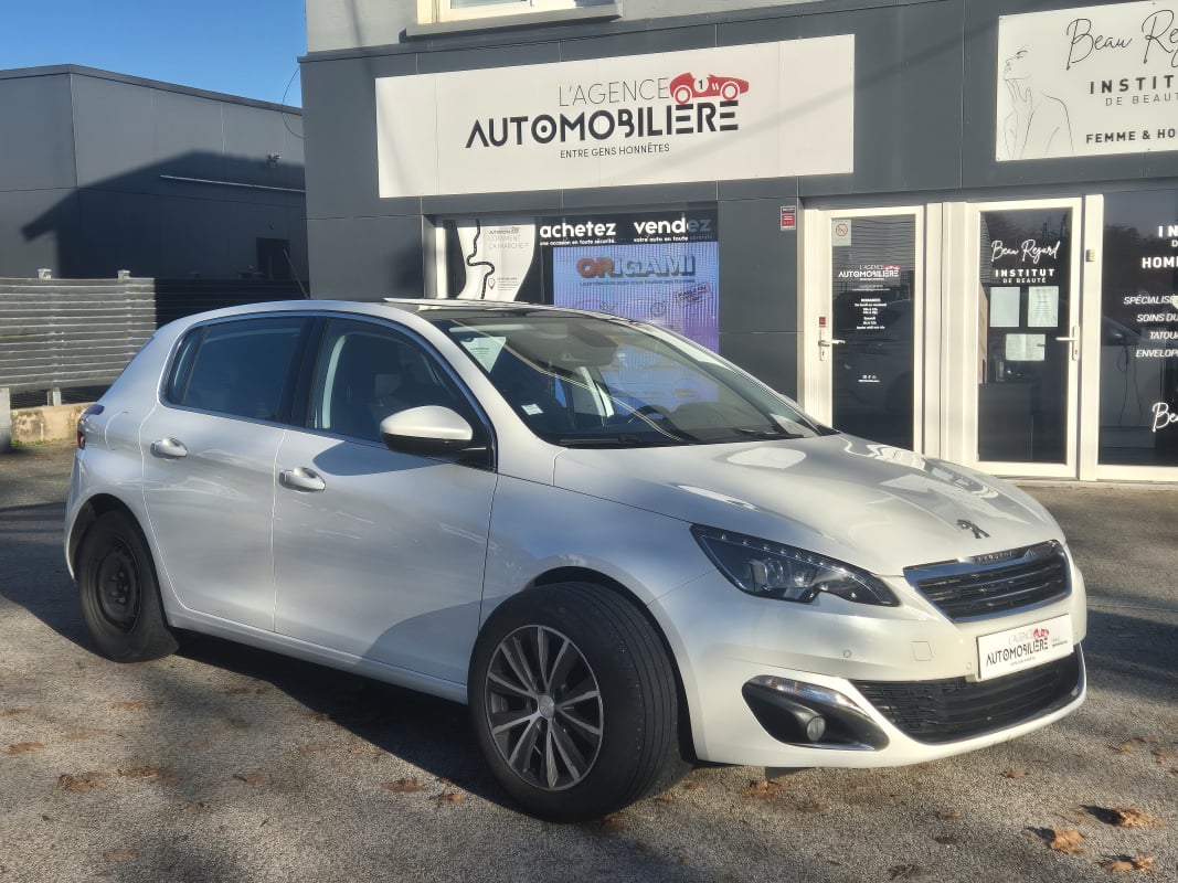 Peugeot 308 1.6 e-HDi 115 cv Allure Toit Panoramique — 1