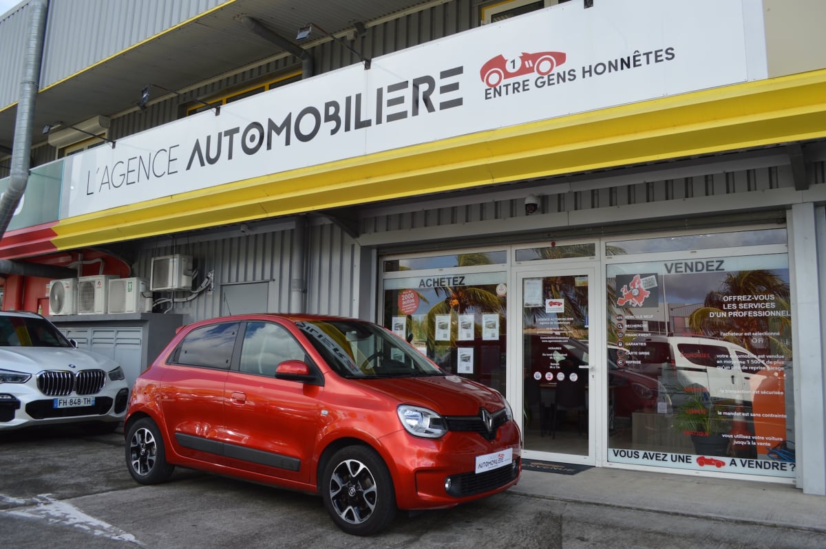 Renault Twingo 1.0 SCE 65 INTENS — 1