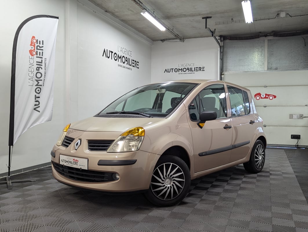 Renault Modus 1.5 DCI 70 CONFORT CLIM — 1