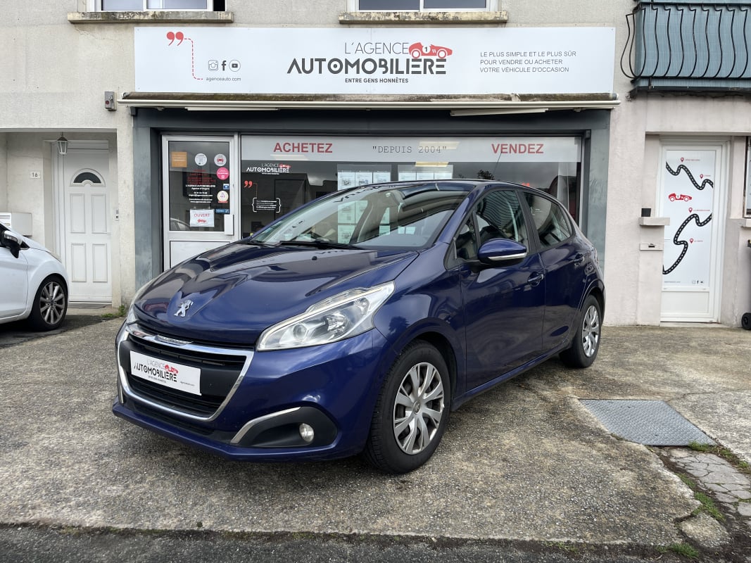 Peugeot 208 1.6 HDi 100cv STYLE - Distribution neuve — 1