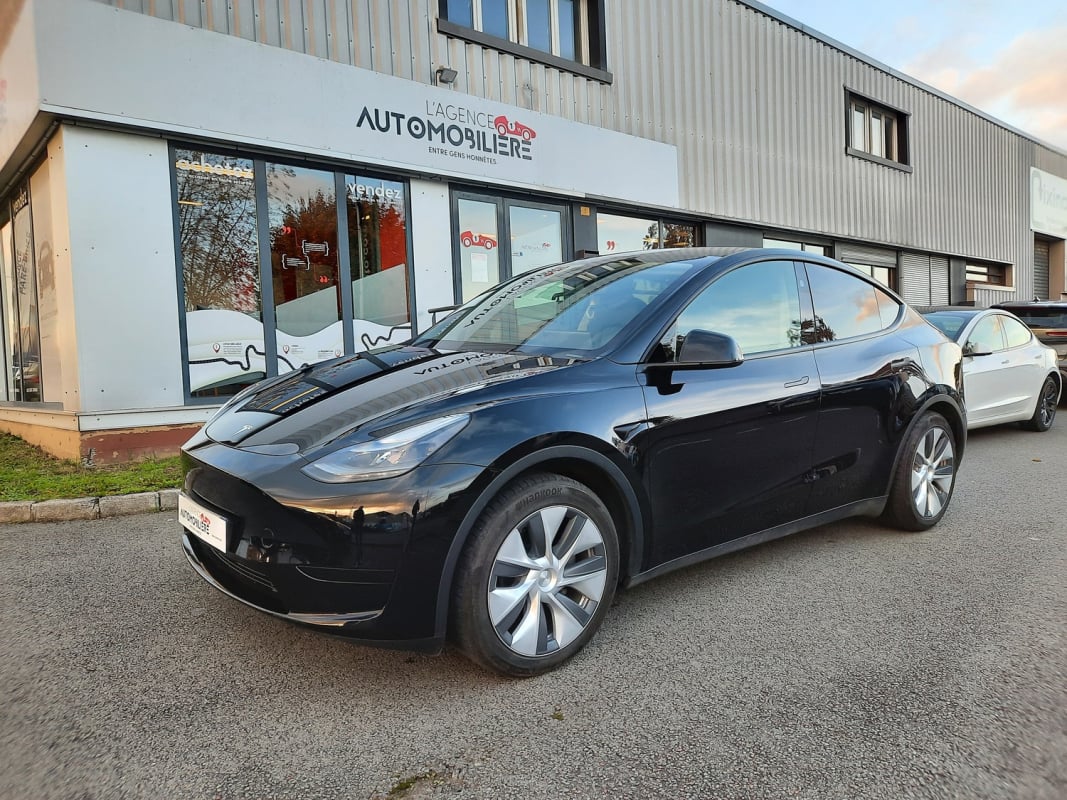Tesla Model Y PROPULSION STANDARD 1ERE MAIN — 1