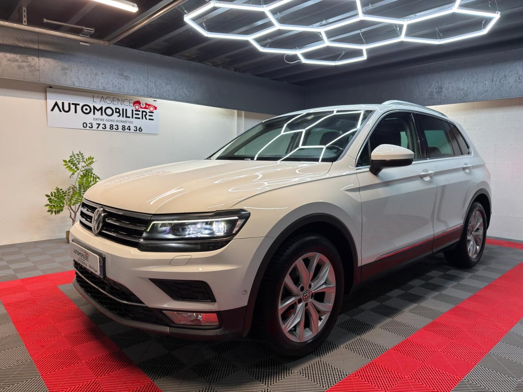 Volkswagen Tiguan II 2.0 TDi 16V BMT CARAT EDITION — 1