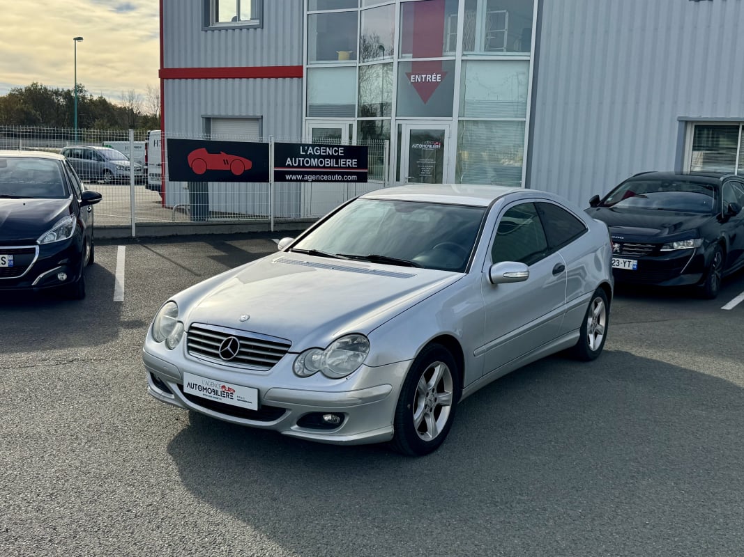 Mercedes-Benz Classe C Coupé C220 CDI Coupé W203 — 1
