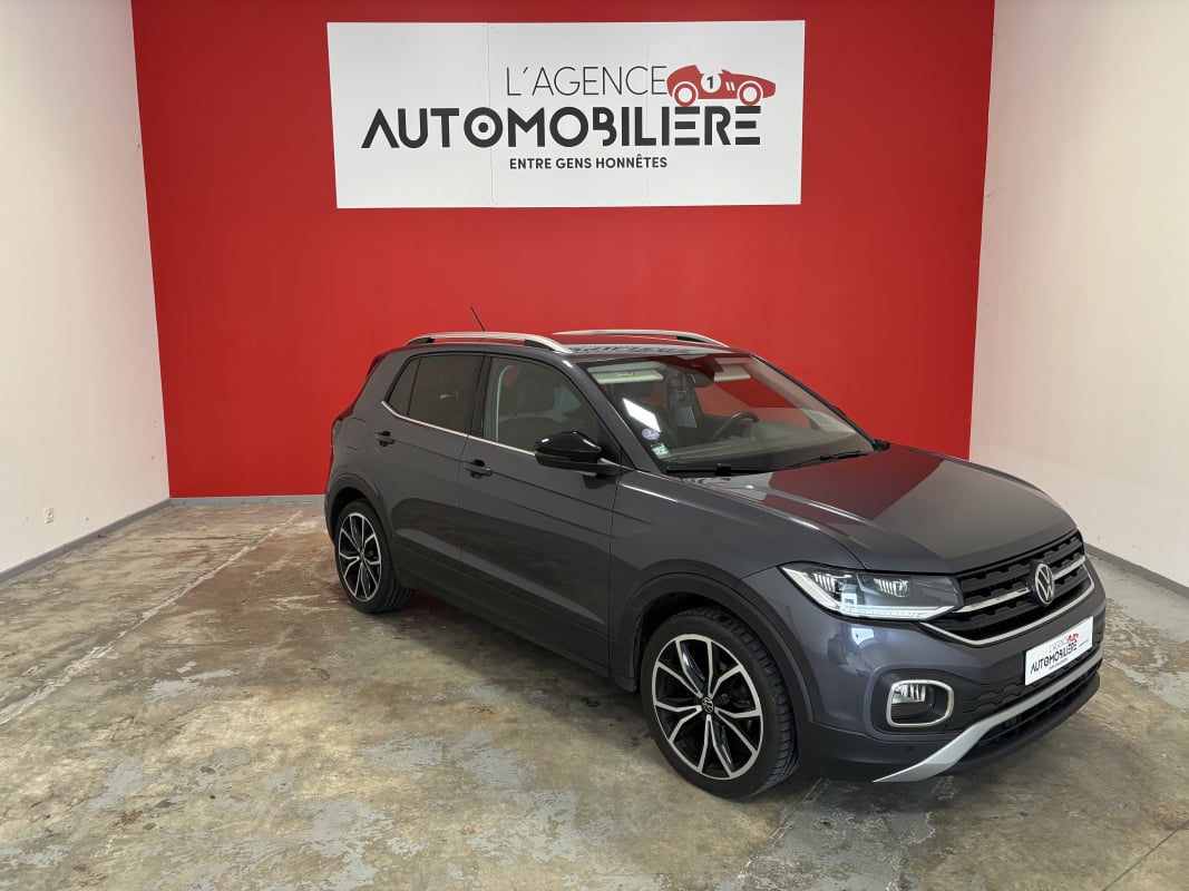 Volkswagen T-Cross T-CROSS 1.0 TSI 110 CARAT DSG7 — 1