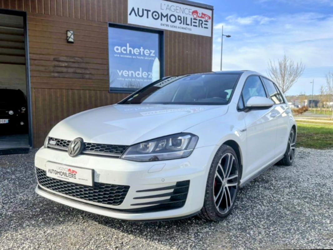Volkswagen Golf 7 GTD 2.0 TDI DSG 6 Sport & Sound 184 CH — 1