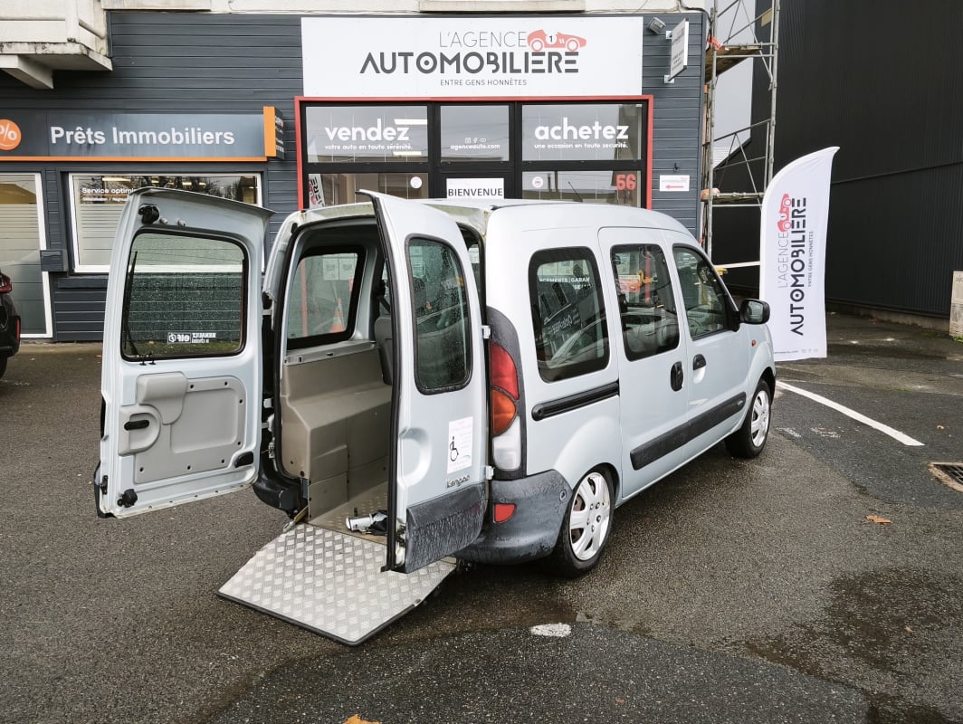 Renault Kangoo TPMR 1.6 95 ch BVM5 AIR CLIM HANDICAP — 1