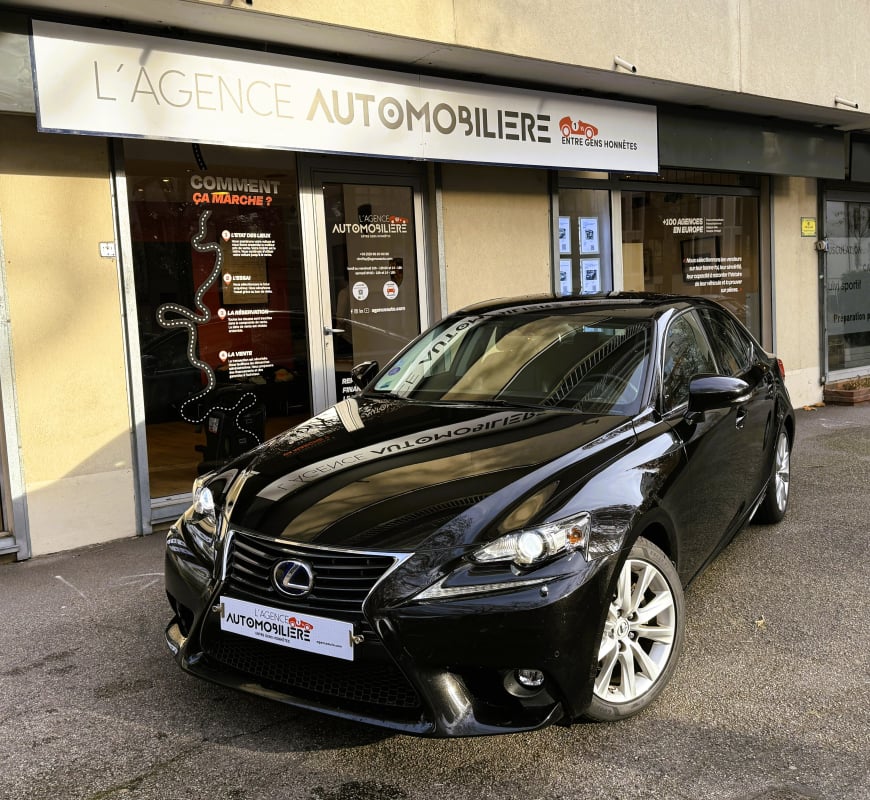 Lexus IS 300H BUSINESS — 1